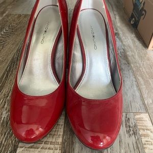 Preowned bandolino heels size 7.5